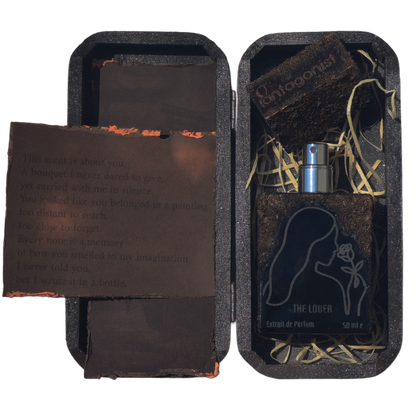 Close-up The Lover 50ml – artisanal niche fragrance with floral warmth